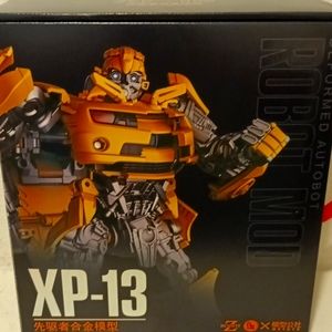 Transfortion Bumblebee xp13 with retail box movie series action figure
